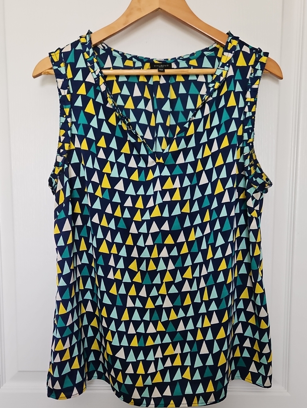 Talbots Navy Sleeveless Tank with Yellow, Teal & White Triangle Print, Petite XL